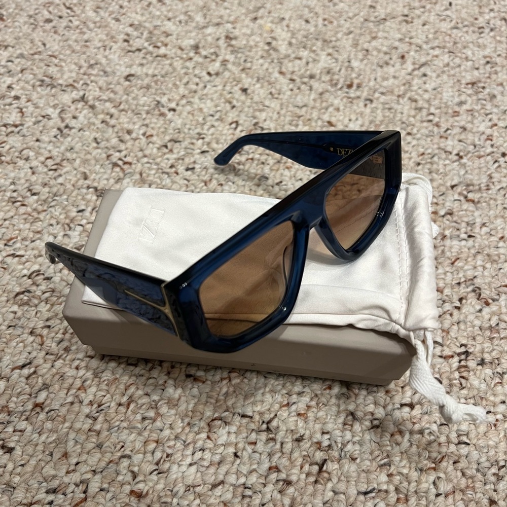 DEZI Blue Backtrack Sunglasses